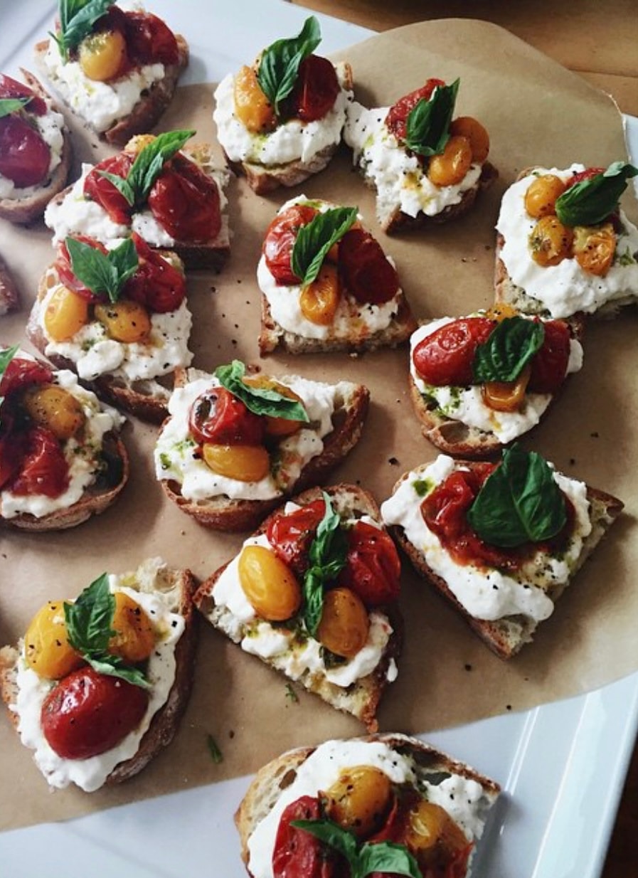 Tomato basil crostini